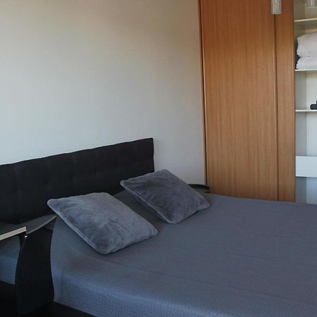 New Modern 4-Room Apartment With Big Balcony And Undeground Parking In Center Of טאלין מראה חיצוני תמונה